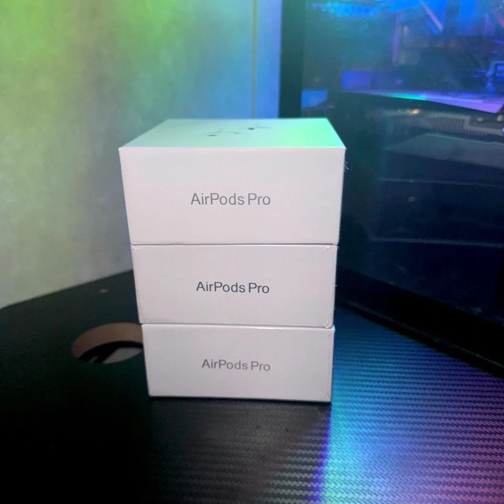 Apple AirPods Pro Box Set - White